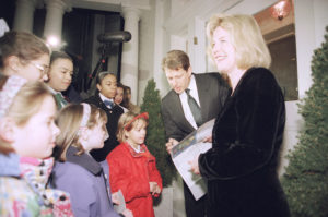 Brownies from Chevy Chase, D.C., troops 1925 sell Girl Scout cookies to Vice President Gore and wife Tipper at the vice presidents residence at the Naval observatory in Washington, Wednesday, Jan. 26, 1994. Left to right, Brownies foreground Alice Hackenfuss, Lauren Tate and Motie Blackburn. Girls background are unidentified. Number One Observatory Circle, the official home and residence of the Vice President of the United States. (AP Photo/Joe Marquetta)